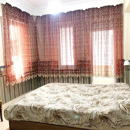For Rent 2 + 1, 120 Sq.m., 1 High Floor, 70 Meters From The Cleopatra. Apartment *