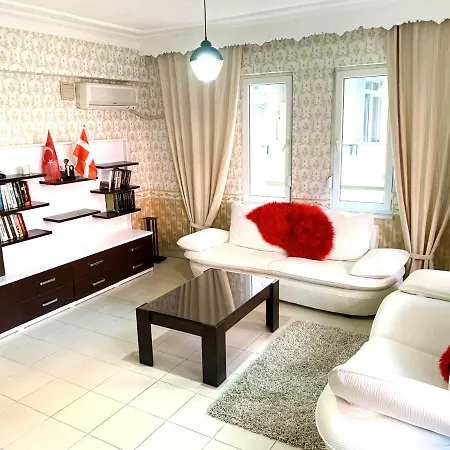 For Rent 2 + 1, 120 Sq.m., 1 High Floor, 70 Meters From The Cleopatra. Lejlighed Alanya